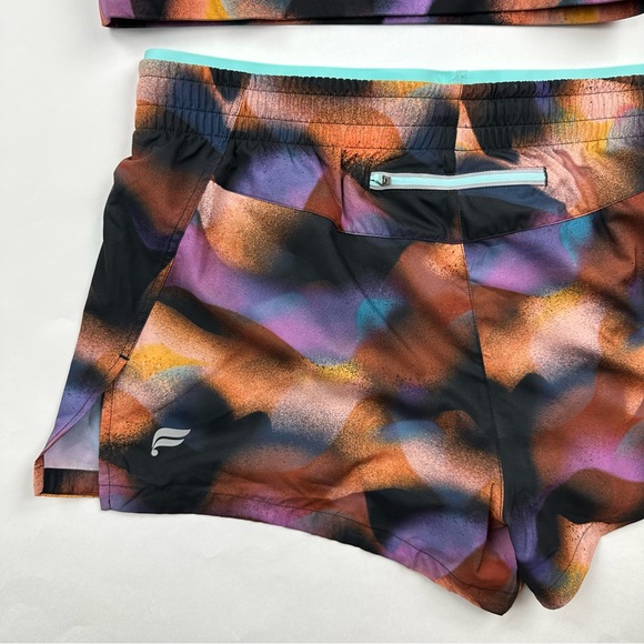 Fabletics Meltdown Crystal Wave Shorts Sports Bra Set Activewear Set Size XL - Picture 9 of 13